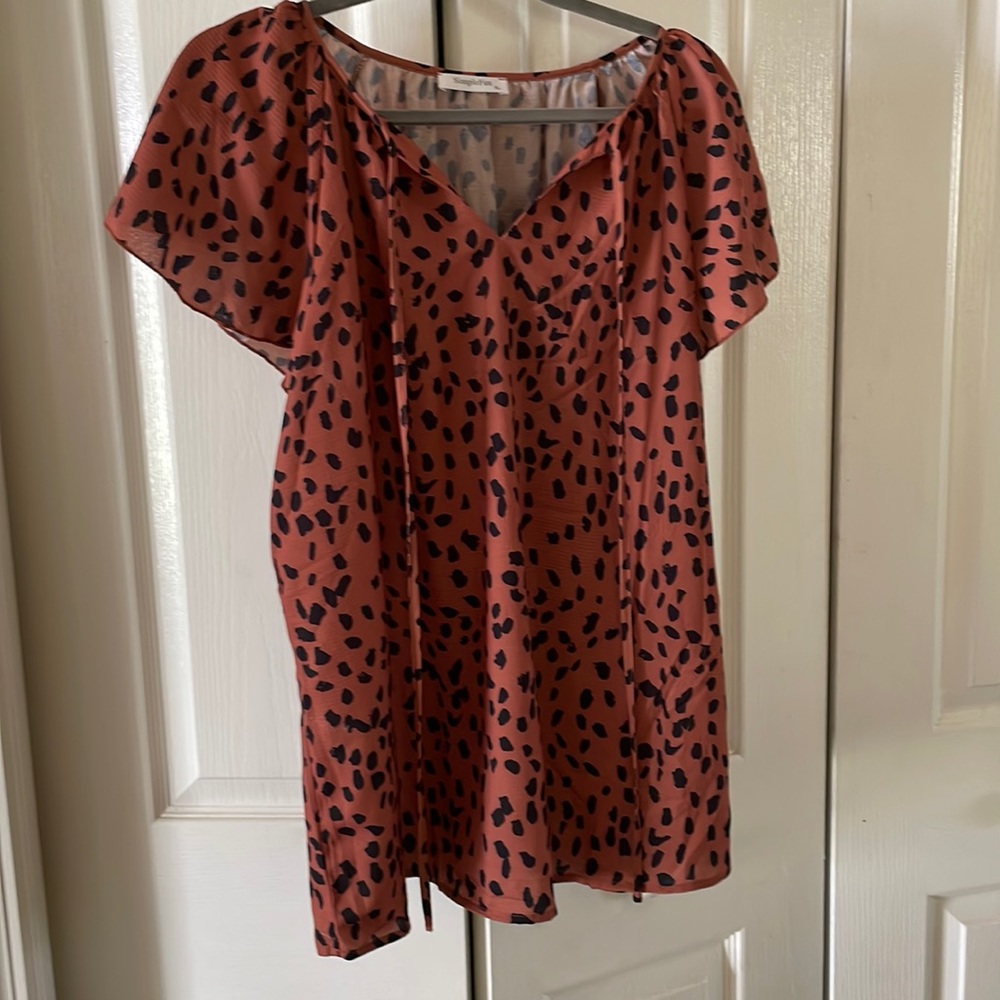 Burnt sienna/ black dotted top